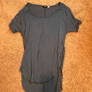 navy-blue long t-shirt
